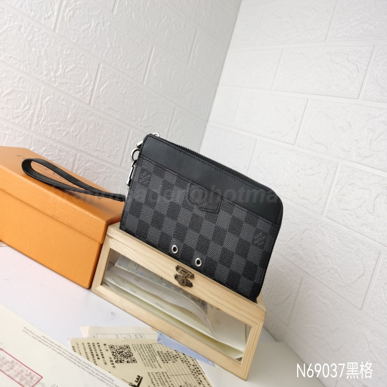 LV Wallets 146